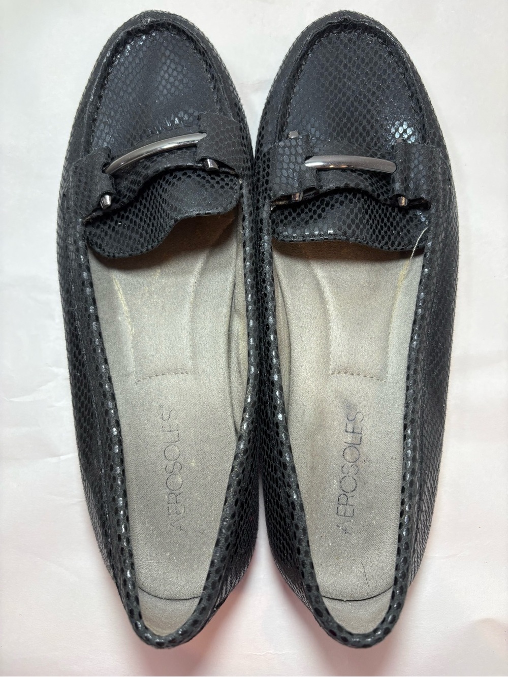 AEROSOLES Black Snakeskin-Texture Loafers with Silver Bit